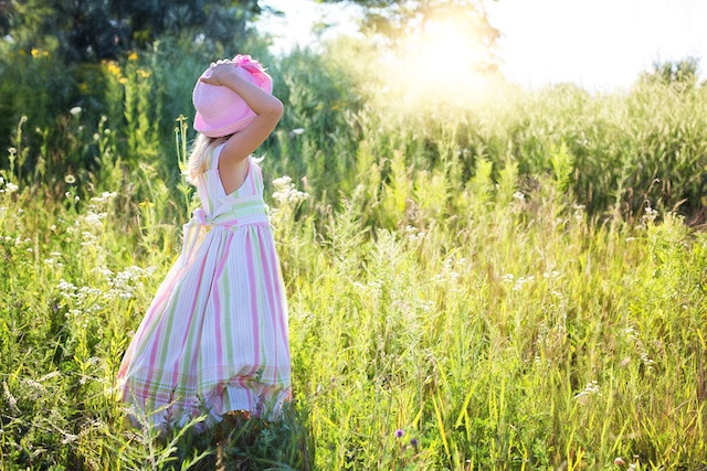 little girl r